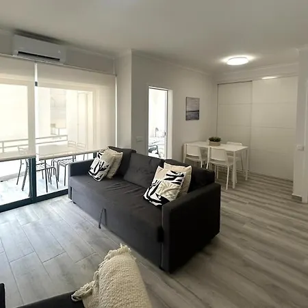 Apartamento Avenida With Parking, 3 Min From