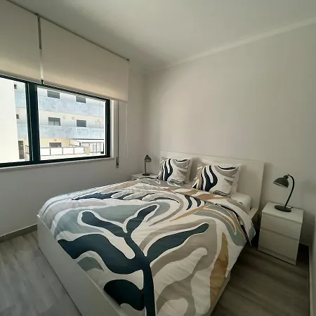 Avenida With Parking, 3 Min From Quarteira