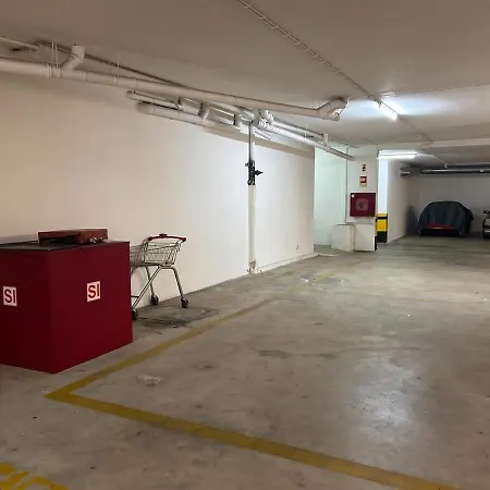 Avenida With Parking, 3 Min From * Quarteira