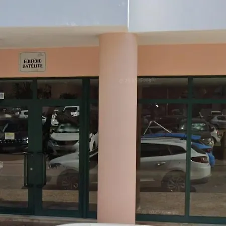 Avenida With Parking, 3 Min From