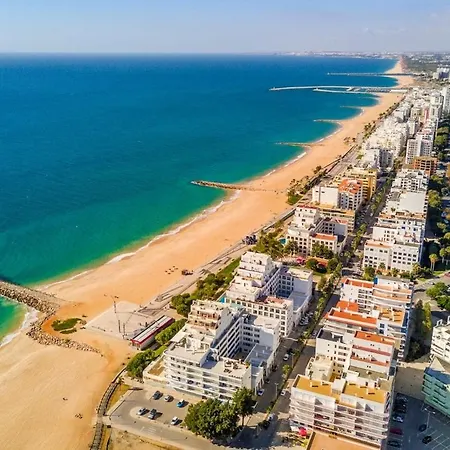 Avenida With Parking, 3 Min From * Quarteira